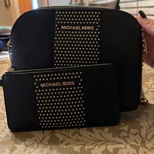 MICHAEL KORS PURSE AND WALLET